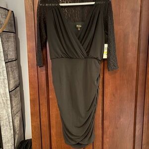 Chic Black Lace Midi Dress